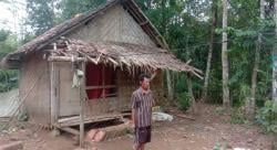 Hidup Penuh Perjuangan! Emus Pencuci Mobil di Lebak Mimpi Punya Rumah Anti Bocor