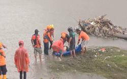 Mengejutkan Warga, Penemuan Mayat Perempuan Mengapung di Sungai Bengawan Solo