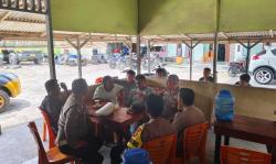 Polsek Pasir Penyu Sosialisasi Tertib Lantas dan Pilkada ke Perusahaan Pengangkut Batu Bara