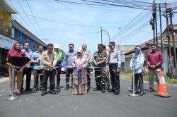 Pj Wali Kota Banjar Ida Wahida Hidayati Resmikan Pemeliharaan Jalan Gerilya