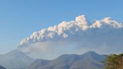 Gunung Lewotobi Laki-Laki di Flores Timur Kembali Erupsi, Warga Diimbau tetap Waspada