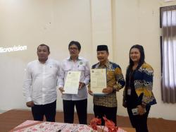 Unisri Surakarta Tekan MoU  dengan UHN I Gusti Bagus Sugriwa Bali