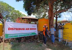 Dompet Dhuafa Distribusikan Air Bersih Bagi Penyintas Erupsi Gunung Lewotobi Laki-laki