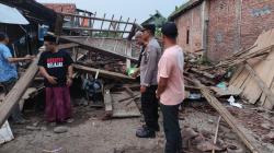 Bangunan Lapuk, Rumah Kumanah di Kendal ini Ambruk