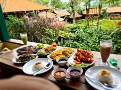 7 Tempat Sarapan di Sentul Bogor Mantap Banget, Enggak Percaya Yuk ke Sawah Segar  ​​​​​​​