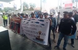 YBH SSB dan Kelompok Nelayan Desak Pj Wako Palembang Periksa Izin Perusahaan Angkutan Batubara