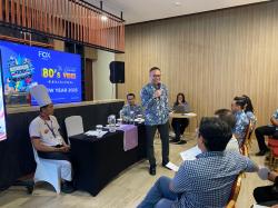 Fox Hotel Banjarnegara Gelar Perayaan Tahun Baru 2025 Bertema 80-an