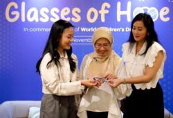 Glasses of Hope: Upaya Nyata untuk Penglihatan Anak Indonesia