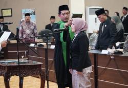 Pengambilan Sumpah PAW Anggota DPRD Lamongan dan Pembahasan Raperda Baru