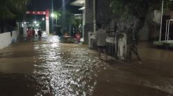 Hujan Deras Tanggul Jebol, Puluhan Rumah Kebanjiran