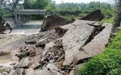 Bendung Winong di Gondang Sragen Ambrol, Ribuan Petani Terancam Kehilangan Irigasi