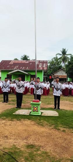 Dalam Rangka Hari Guru Nasional, UPT SDN 01 Sukamaju Gelar Upacara Peringatan