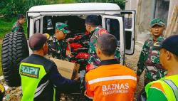 Kodim 0608/Cianjur Salurkan Bantuan Sembako ke Pengungsi Pergerakan Tanah di Takokak 