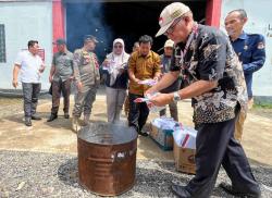 KPU Banyumas Musnahkan 7.741 Surat Suara Rusak dan Sisa 