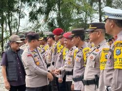 Kapolres Siak Pimpin Apel Pelepasan BKO Personil Polda Riau PAM Pilkada