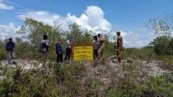 Pemkab Kobar Pasang Plang Kepemilikan Tanah di Lokasi Pembangunan Bandara Baru