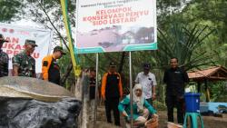 Kawal Keberlangsungan Ekosistem, DMC Dompet Dhuafa Dirikan Saung Konservasi Penyu di Pesisir Pacitan