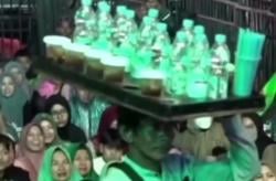 Suharji Pedagang Es Teh yang Dihina Gus Miftah Dapat Hadiah Umrah Gratis