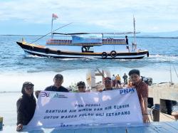 Di Balik Pesona Wisata Bahari, PNM Ulurkan Tangan Bantu Air Bersih untuk Warga Gili Ketapang