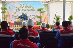 Pekerja Kilang Balongan Santuni Anak Yatim/Piatu Dalam Acara Doa Bersama