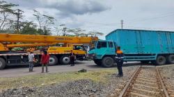 Perjalanan Sejumlah KA di Daop 6 Terlambat Gegara Truk Mogok di Perlintasan Sebidang