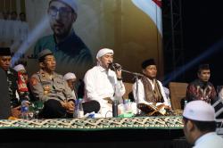 Cibingbin Bersholawat, Habib Zainal Abidin Assegaf Pukau Ribuan Warga Kuningan Kuningan