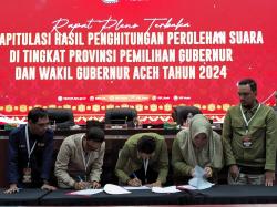 KIP Aceh Tetapkan Mualem-Dek Fad Unggul di Pilgub 2024