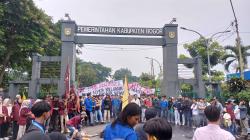 Hari Anti Korupsi: 4 Organisasi Mahasiswa Islam Gelar Aksi di Depan Pemda Kabupaten Bogor