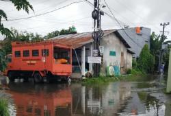 Hari Ini, Banjir Melanda Wilayah Gowa Puluhan Rumah Terendam Air, Warga Sibuk Cari Pengungsian