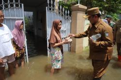 Banjir di Jombang Kian Meluas, Pemkab Gerak Cepat Beri Bantuan ke Warga Terdampak