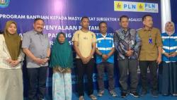 Anggota DPR RI dan PLN Realisasi Bantuan Listrik Gratis ke Ribuan Warga Ponorogo