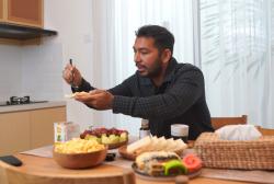 Bikin Si Kecil Lahap Makan dengan Madu Sohoney Jr