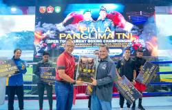 Puspalad Juara Umum; Hengszt dan Alfianita Petinju Terbaik Piala Panglima TNI