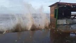 Gelombang Tinggi hingga 4 Meter! BMKG Imbau Warga di Banten Waspada