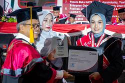 Kisah Linda, Mahasiswa Berprestasi Wisuda Periode I Telkom University Purwokerto