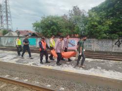 Wanita Tanpa Identitas Tewas Tertabrak Kereta di Stasiun Lemahabang Cikarang