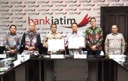 Bank Jatim dan Bank NTT Perkuat Sinergi, Tingkatkan Layanan Pembayaran Tagihan