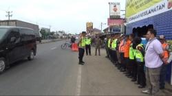 Libur Nataru, Puluhan Aparat Gabungan Amankan Jalur Pantura Ciasem Subang