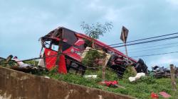 Kecelakaan Bus di Tol Purwodadi Sebabkan Empat Pelajar Tewas, Puluhan Lainnya Alami Luka