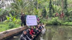 Puluhan Ribu Bibit Ikan Ditebarkan ke Perairan Umum oleh HIMC, Upaya Pelestarian Lingkungan