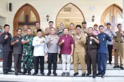 Kapolres Kebumen Bersama Forkopimda Pantau Perayaan Misa Natal 2024