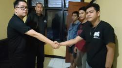 Pengendara Mobil dan Pak Ogah Cekcok di Jalur Alternatif Puncak, Untunglah Berakhir Damai