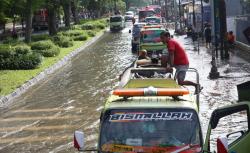 Surabaya Dilanda Banjir Akibat Cuaca Ekstrem, Begini Penjelasan BMKG Maritim Tanjung Perak