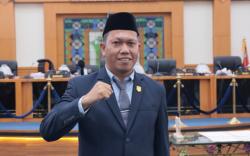 Abrasi Mengancam, Legislator Pangkep, Rahmat Desak Pemda Buatkan Tanggul Penahan Ombak