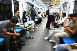 Sambut Tahun Baru 2025, MRT, LRT Jakarta hingga Transjakarta Gratis