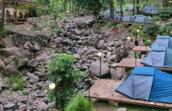 Wisata Glamping Jolotundo Destinasi Wajib Dikunjungi Untuk Liburan Tahun Baru