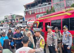 Satu Mobil Travel Ilegal Terjaring Razia, Sat Lantas Polres Cianjur Beri Tindakan