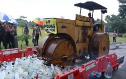 Polres Sragen Musnahkan 1.291 Botol Miras dan Tegaskan Komitmen Perangi Penyakit Masyarakat