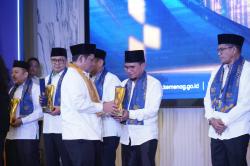 Kanwil Kemenag Provinsi Papua Raih 2 Penghargaan pada Ajang Humas Kemenag Award 2024