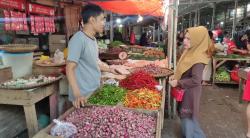 Harga Cabai di Pasar Tradisional Pandeglang Terus Meroket, Tak Terbendung Naiknya Tembus Rp80 Ribu!